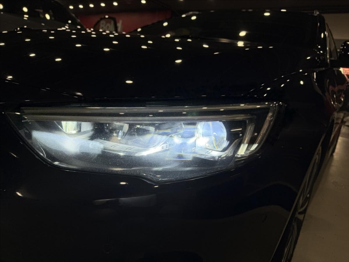 2018 Opel INSIGNIA - 10