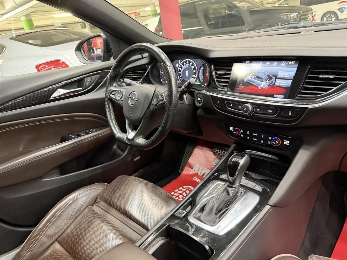 2018 Opel INSIGNIA - 13