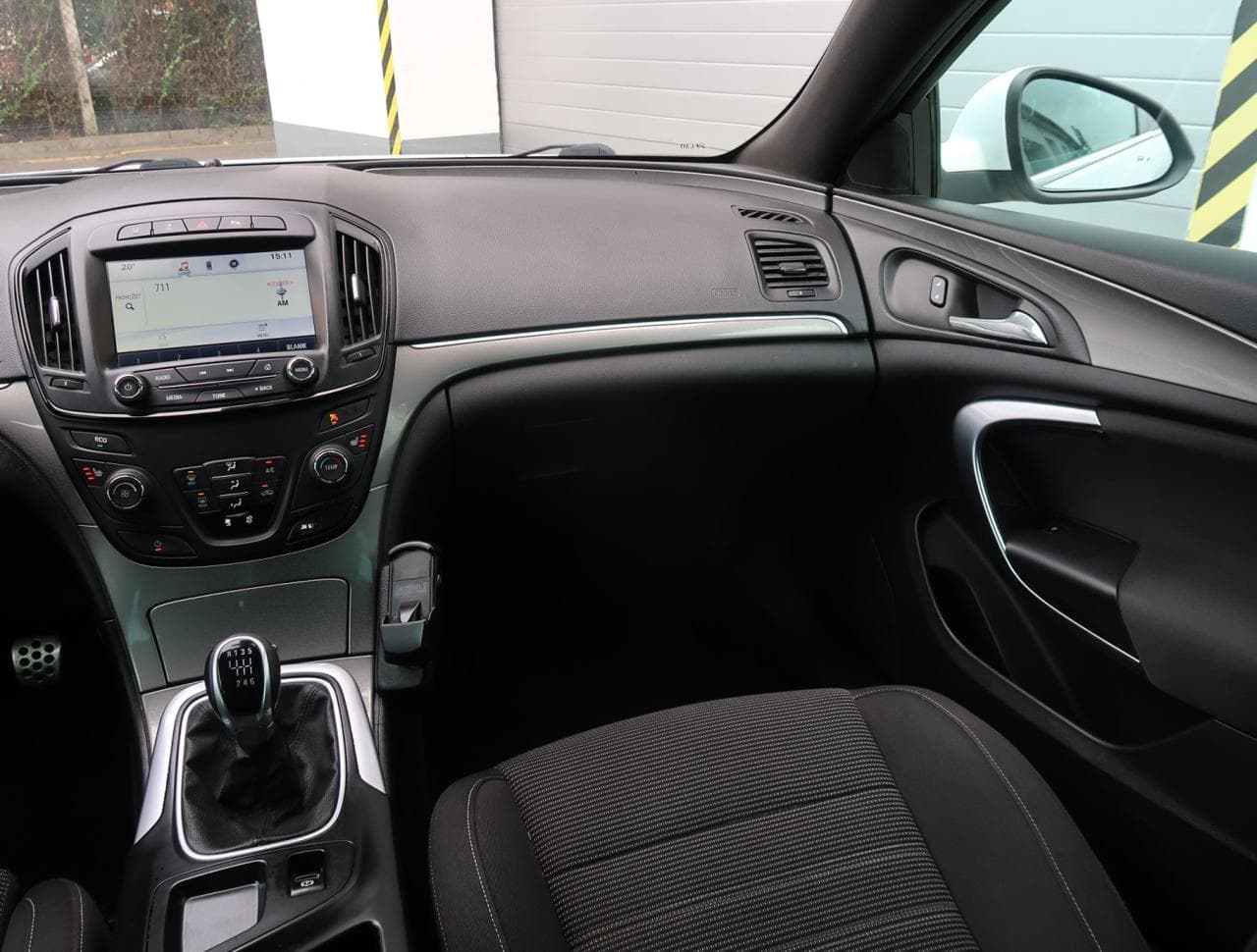 2014 Opel INSIGNIA - 11