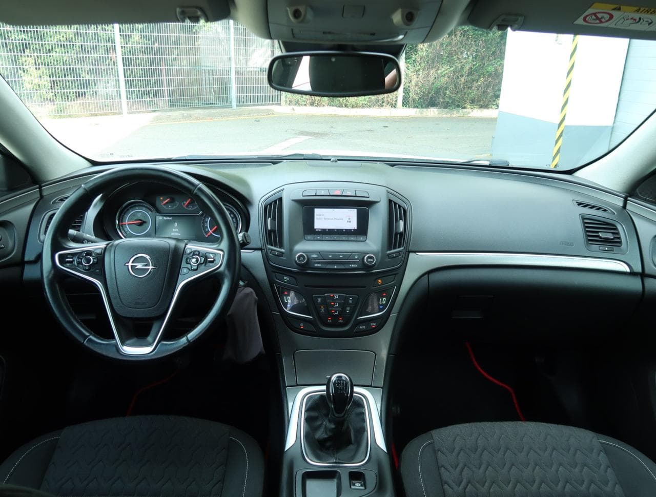 2015 Opel INSIGNIA - 10