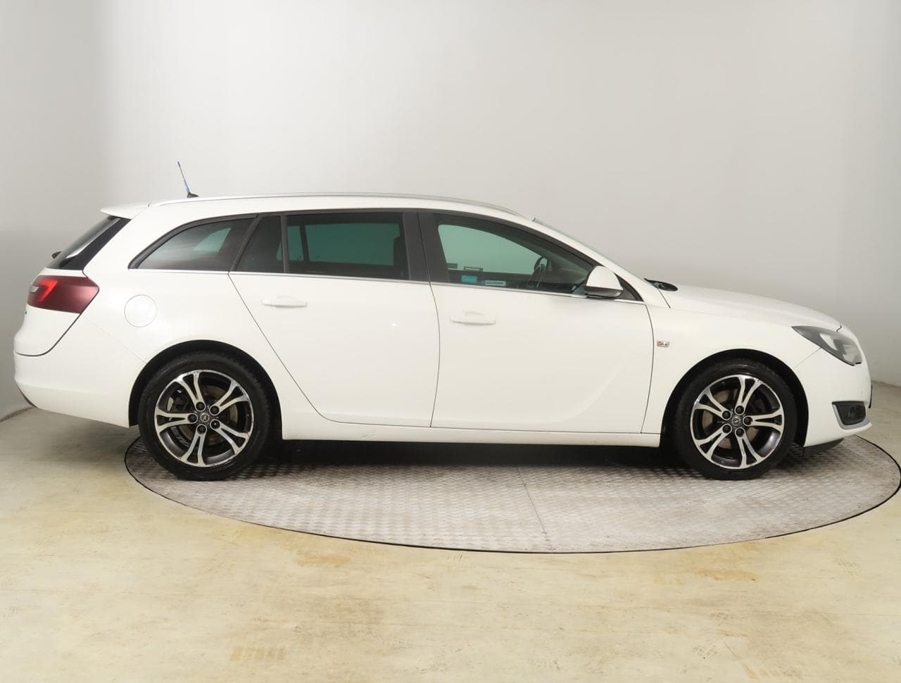 2015 Opel INSIGNIA - 8