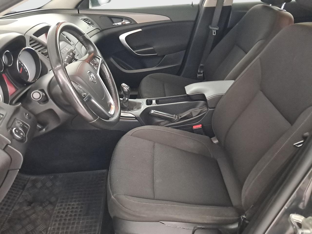 2013 Opel INSIGNIA - 16