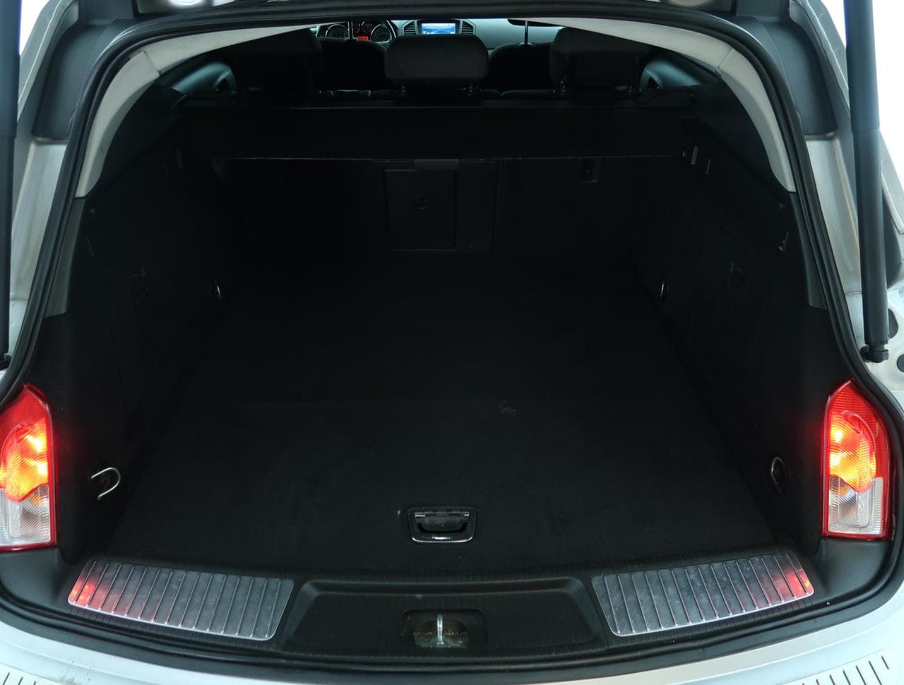 2010 Opel INSIGNIA - 19