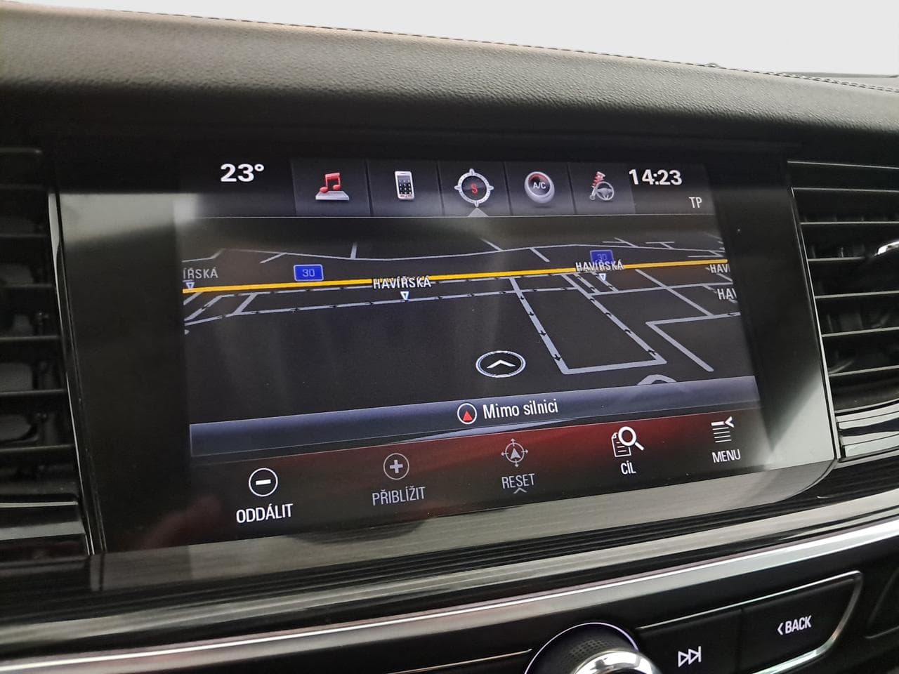2018 Opel INSIGNIA - 19
