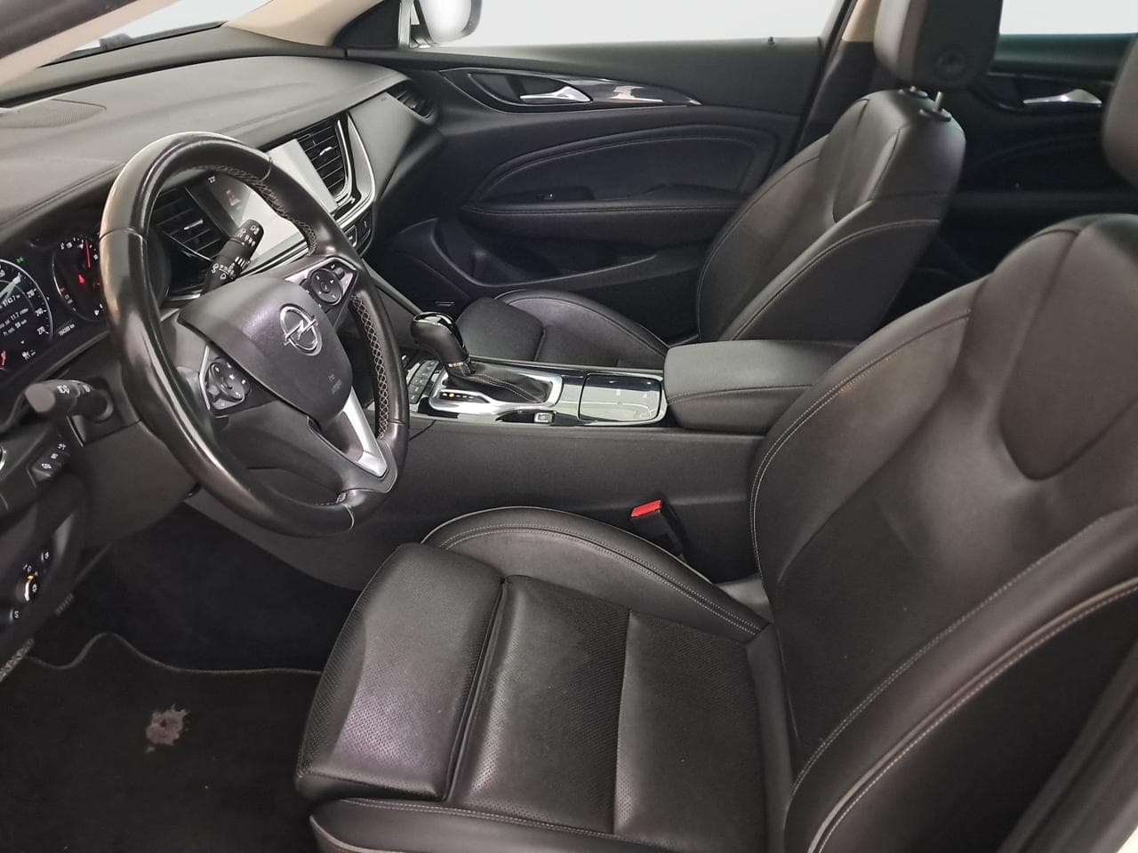 2018 Opel INSIGNIA - 16
