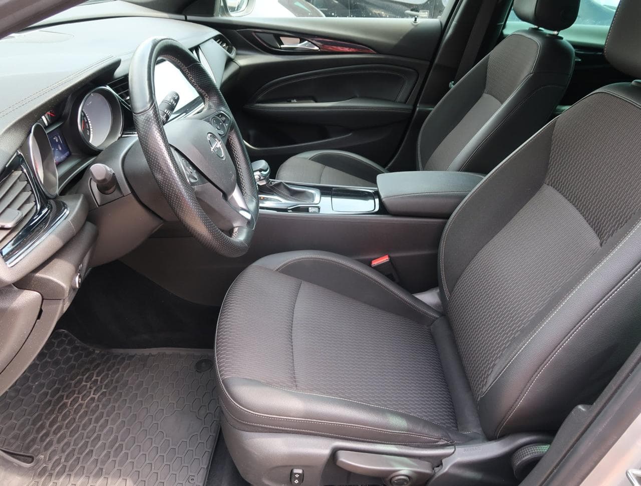 2018 Opel INSIGNIA - 16