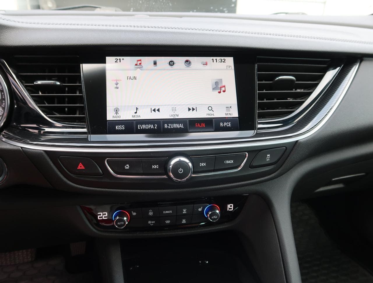 2018 Opel INSIGNIA - 18
