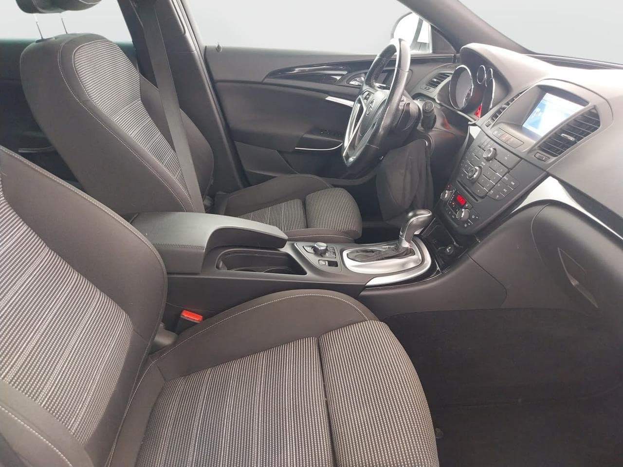 2013 Opel INSIGNIA - 12