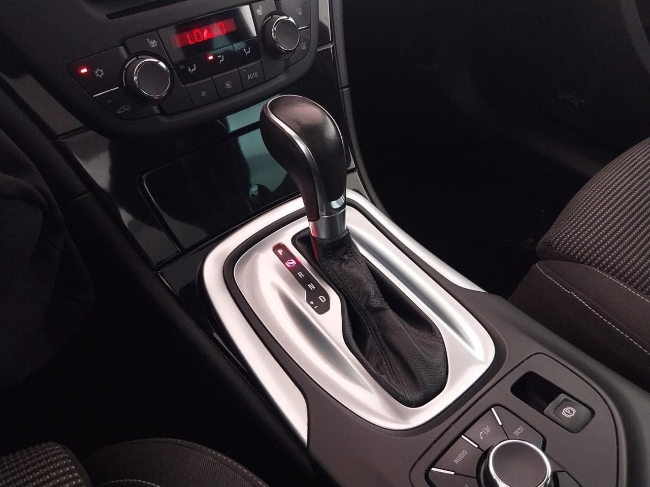 2013 Opel INSIGNIA - 19