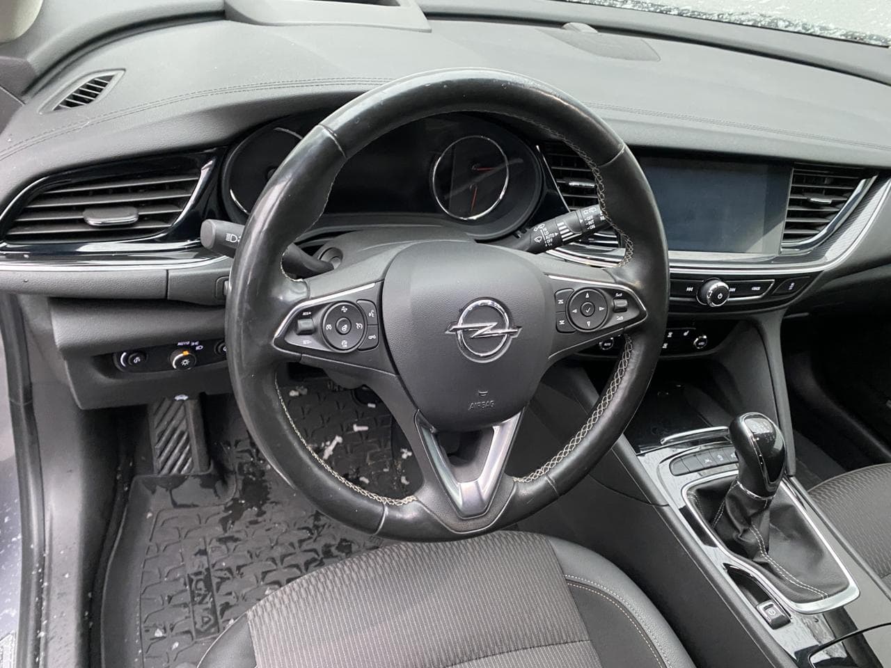 2017 Opel INSIGNIA - 12