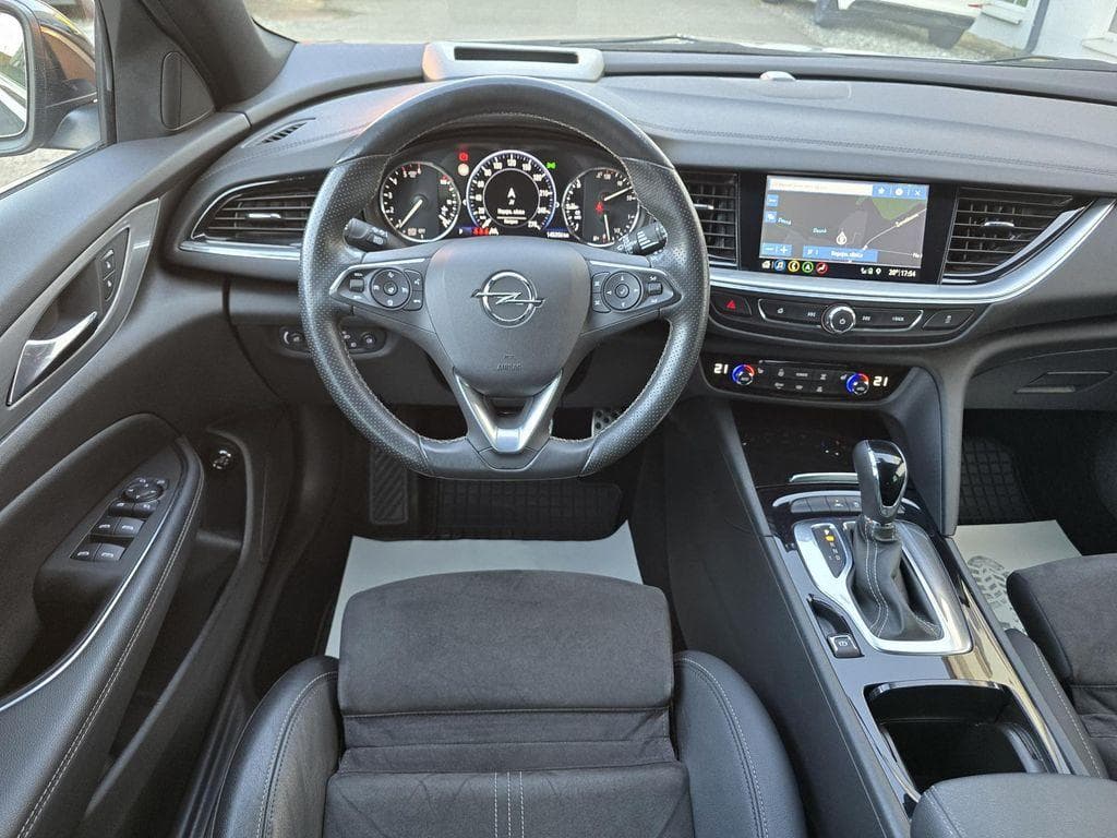 2021 Opel INSIGNIA - 9
