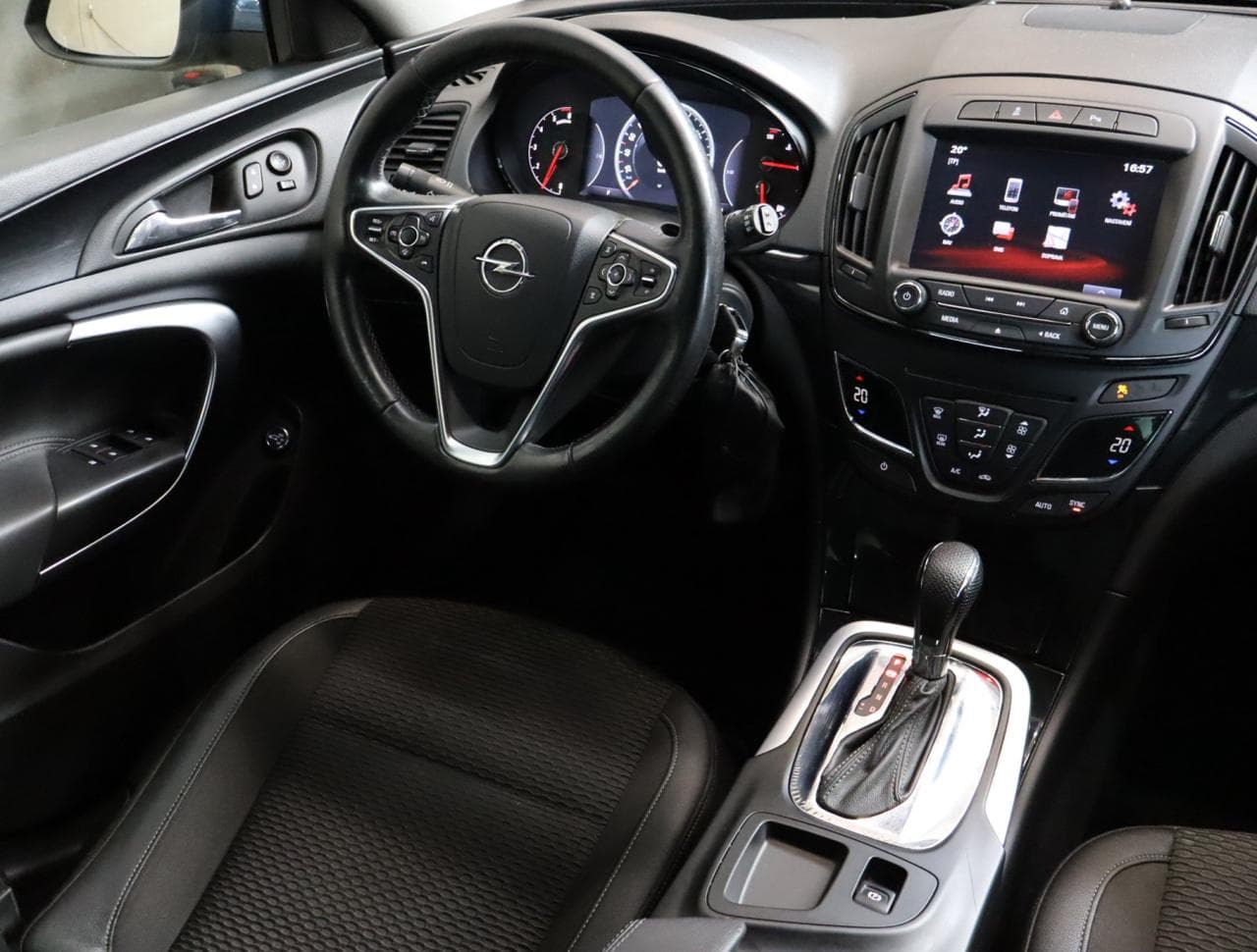 2015 Opel INSIGNIA - 9