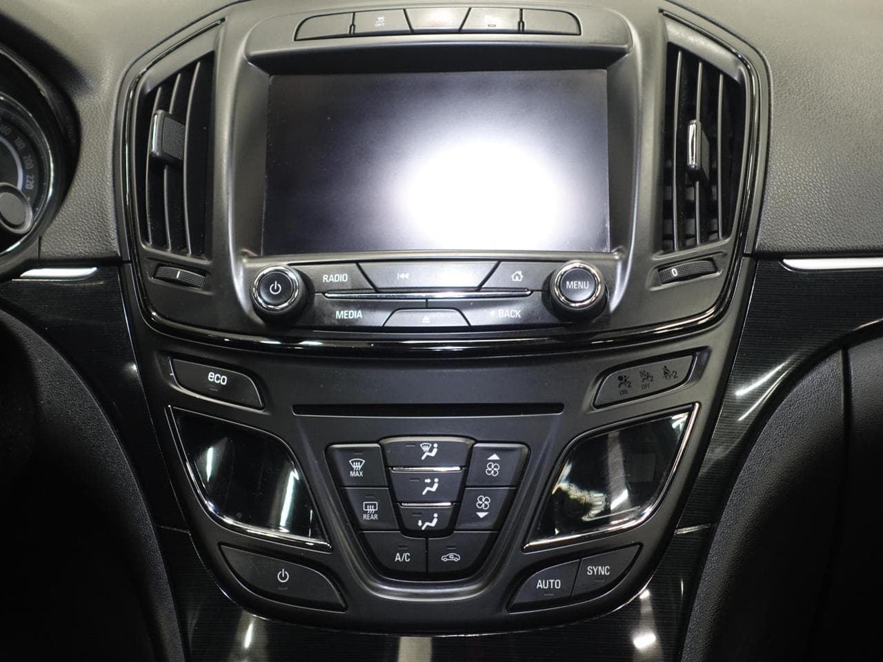 2014 Opel Insignia - 9