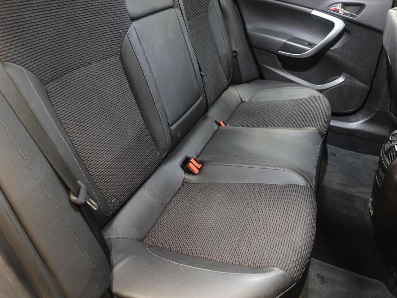 2014 Opel Insignia - 13