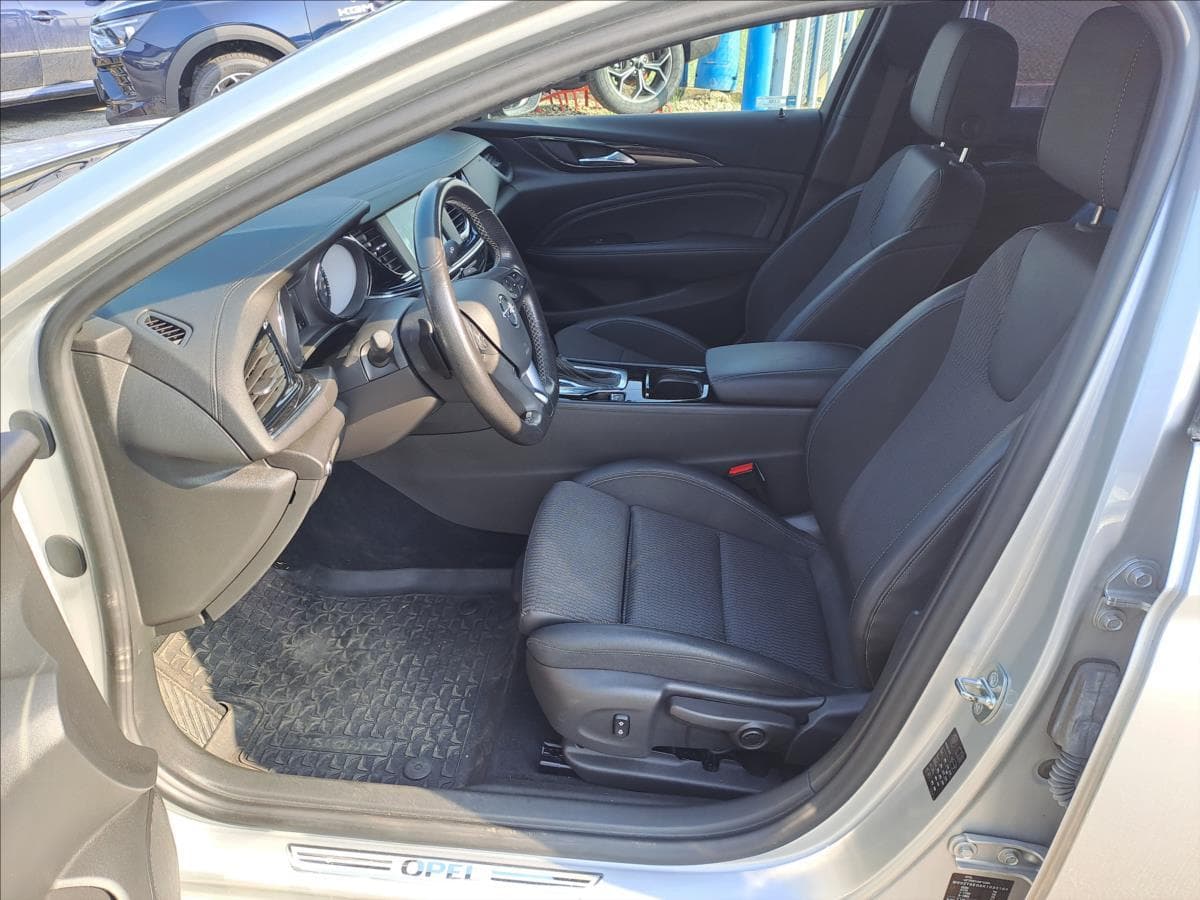 2018 Opel INSIGNIA - 6