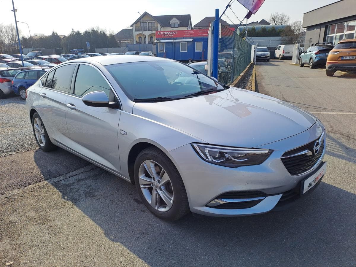 2018 Opel INSIGNIA - 3