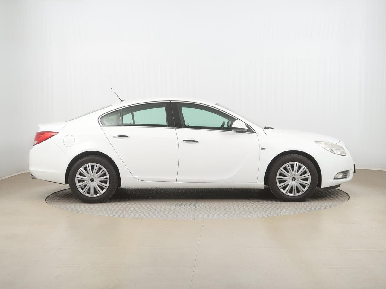 2010 Opel INSIGNIA - 8