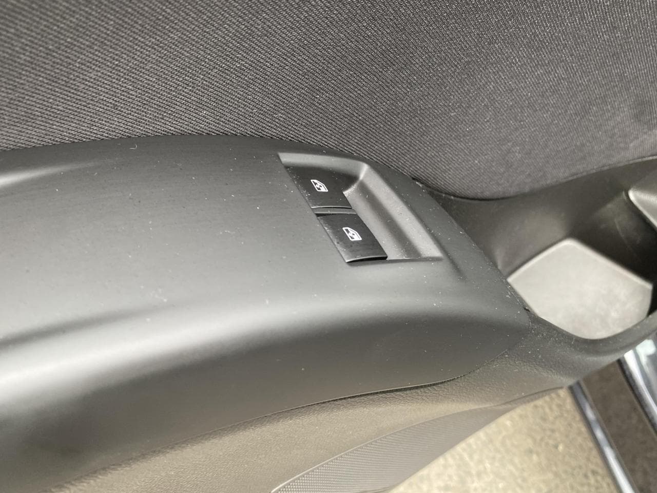 2017 Opel MERIVA - 25