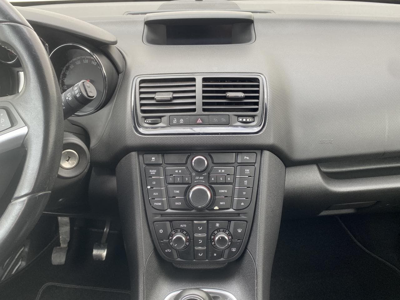 2017 Opel MERIVA - 12