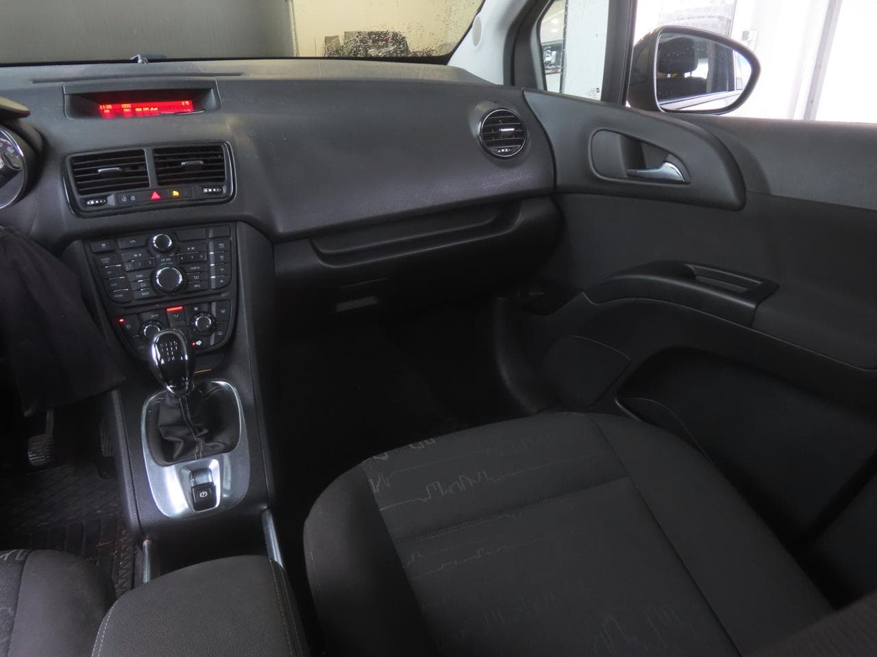 2017 Opel Meriva - 11