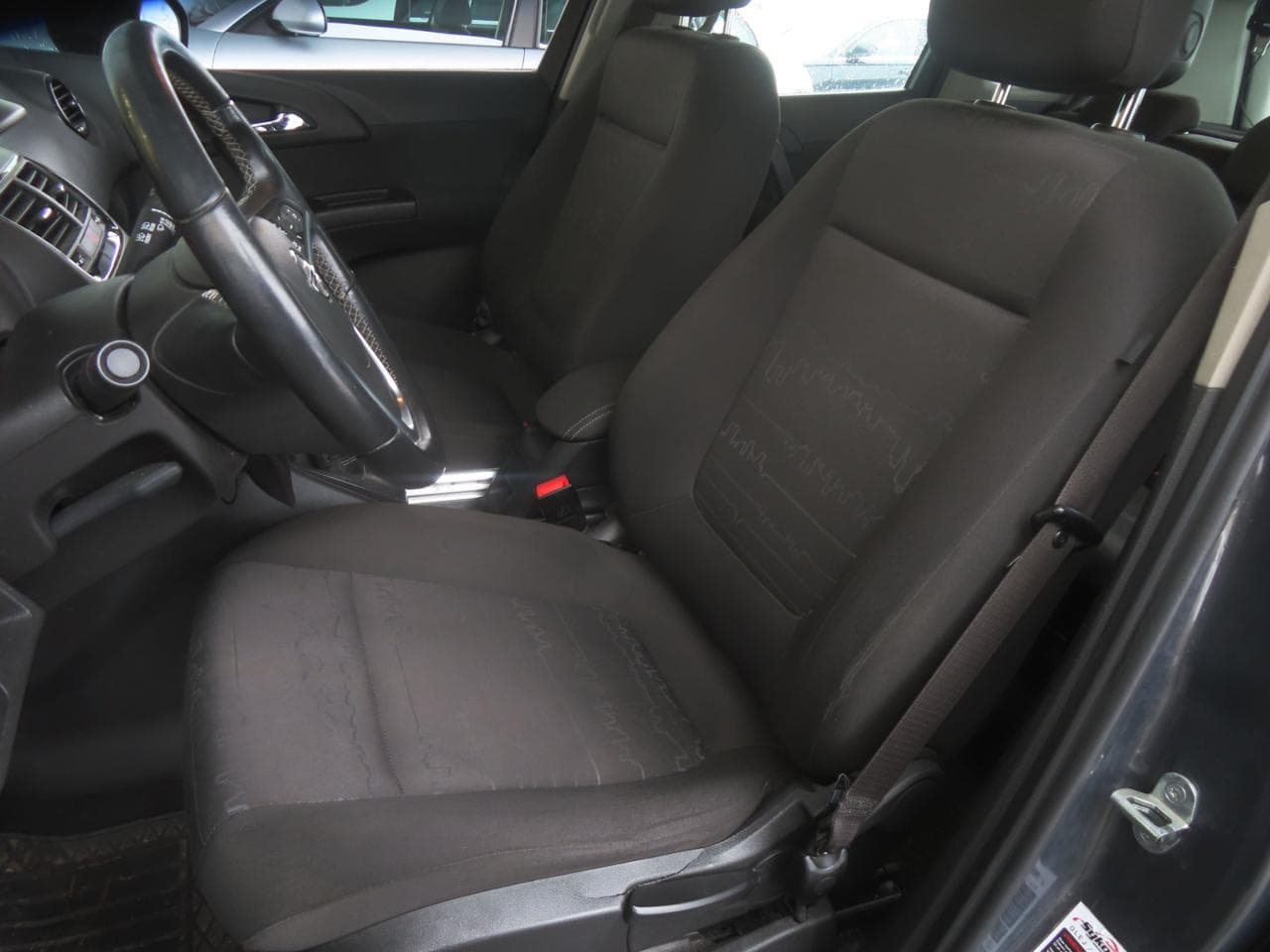 2017 Opel Meriva - 16