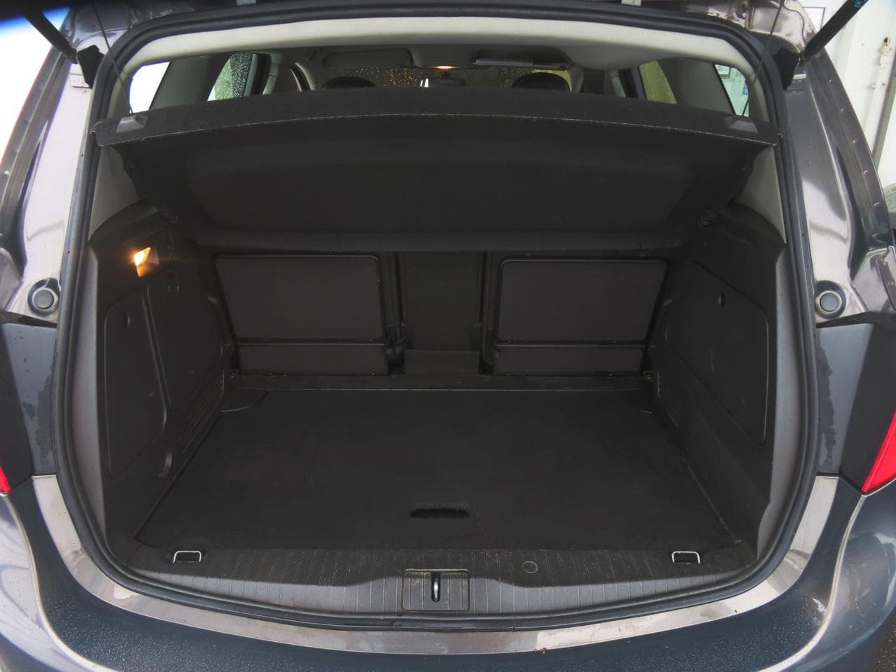 2017 Opel Meriva - 19