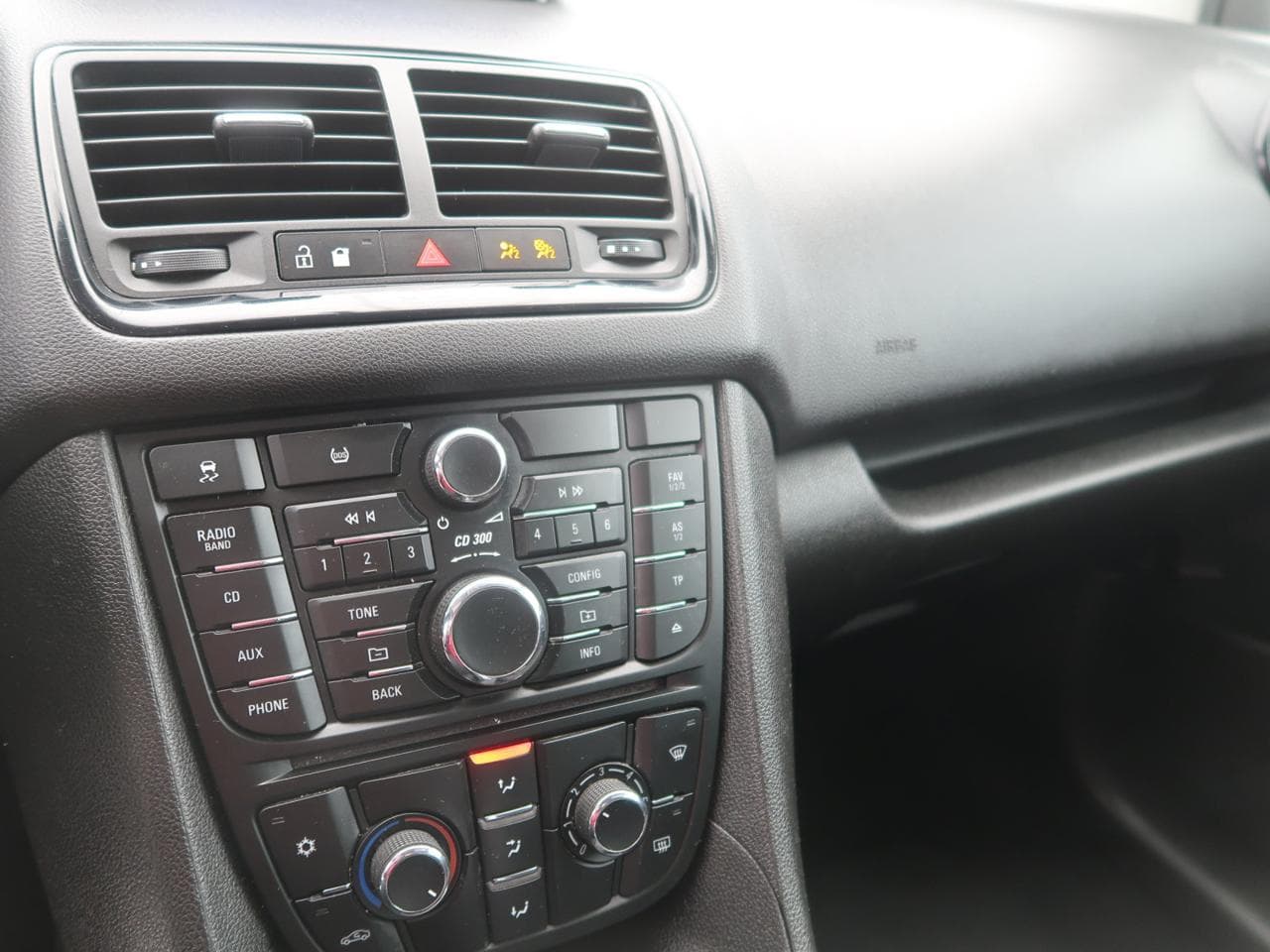 2011 Opel MERIVA - 19