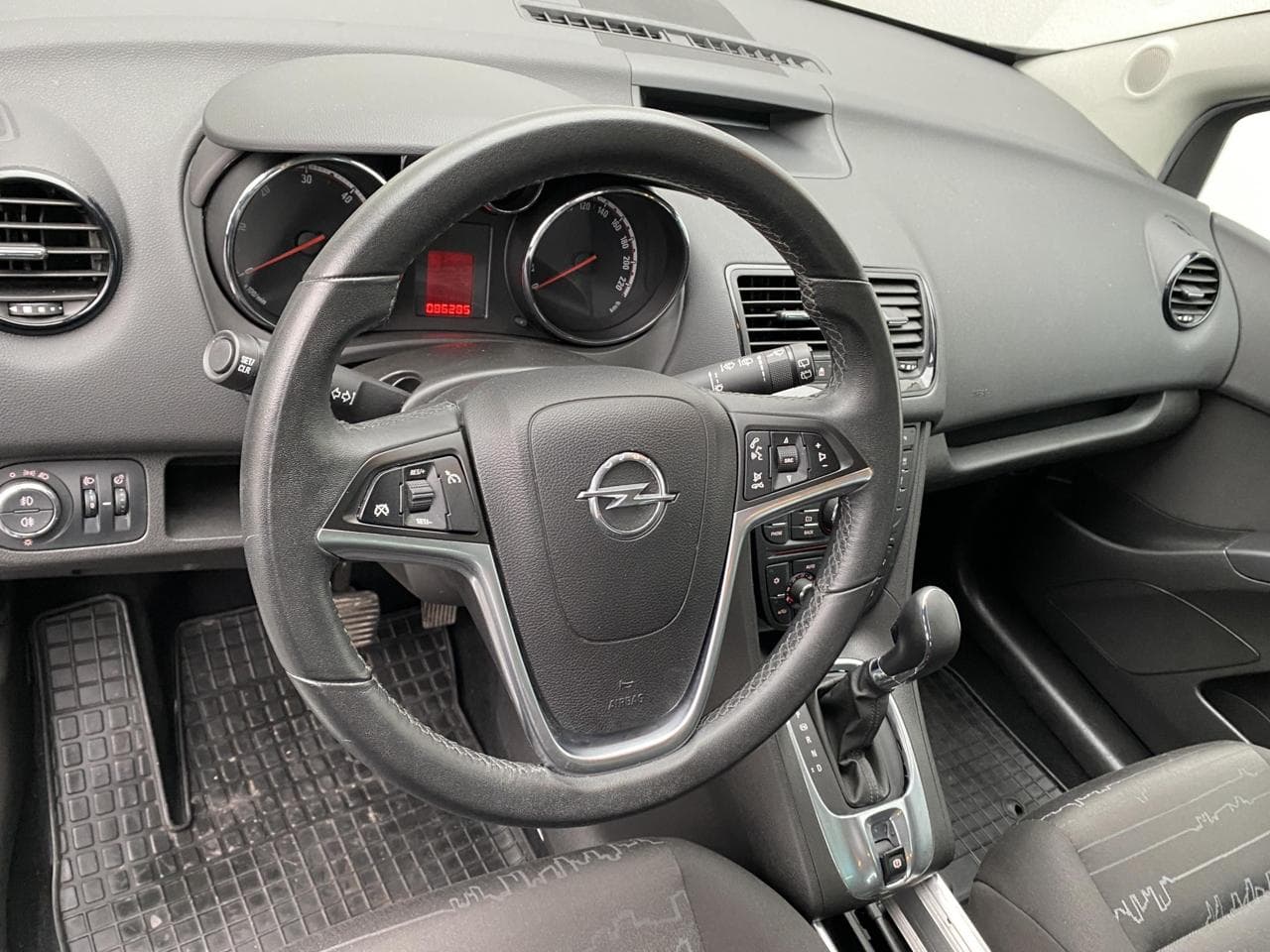2011 Opel MERIVA - 12