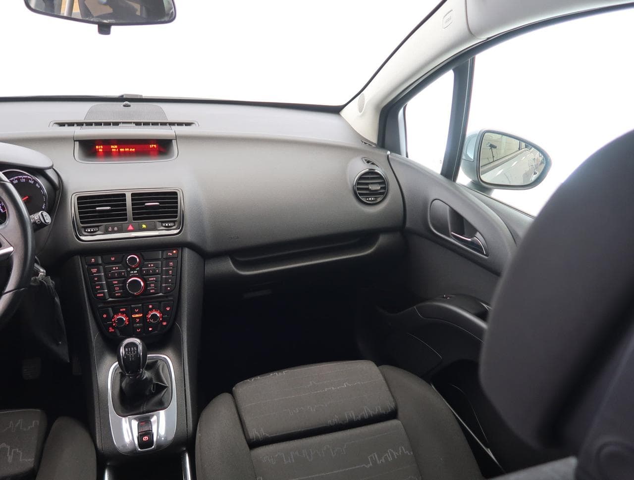 2010 Opel MERIVA - 11