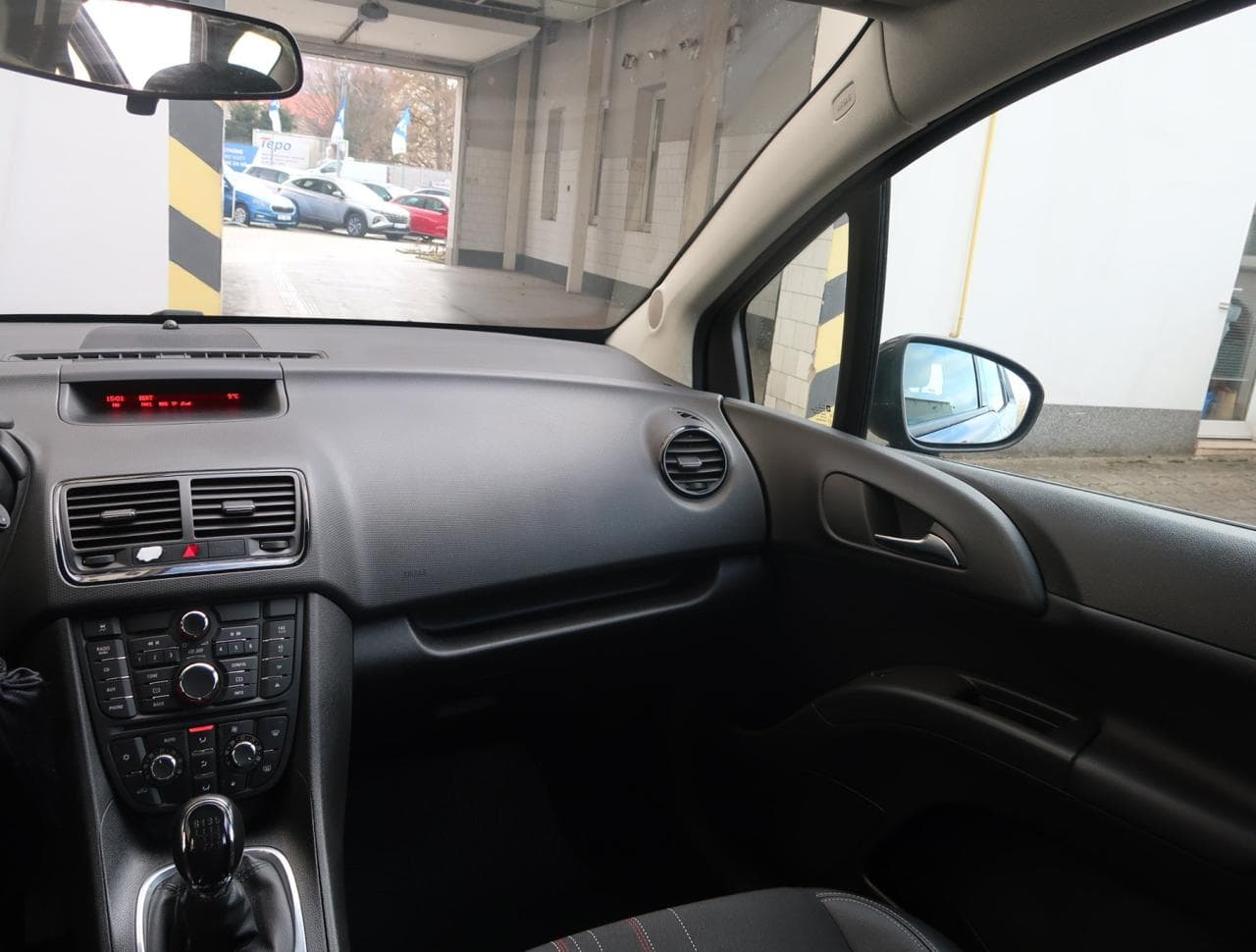 2012 Opel Meriva - 21