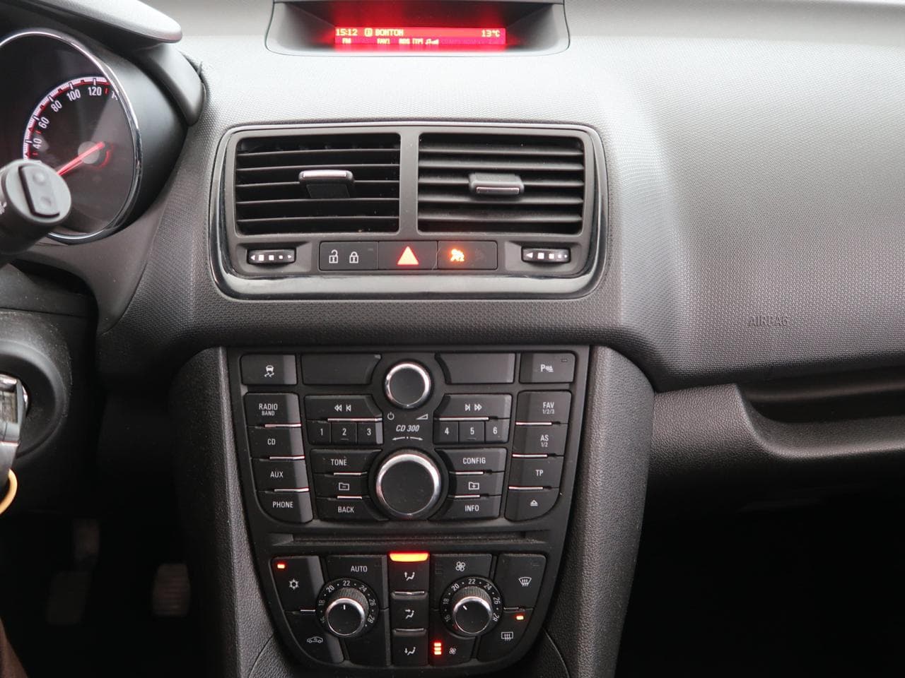 2016 Opel MERIVA - 18