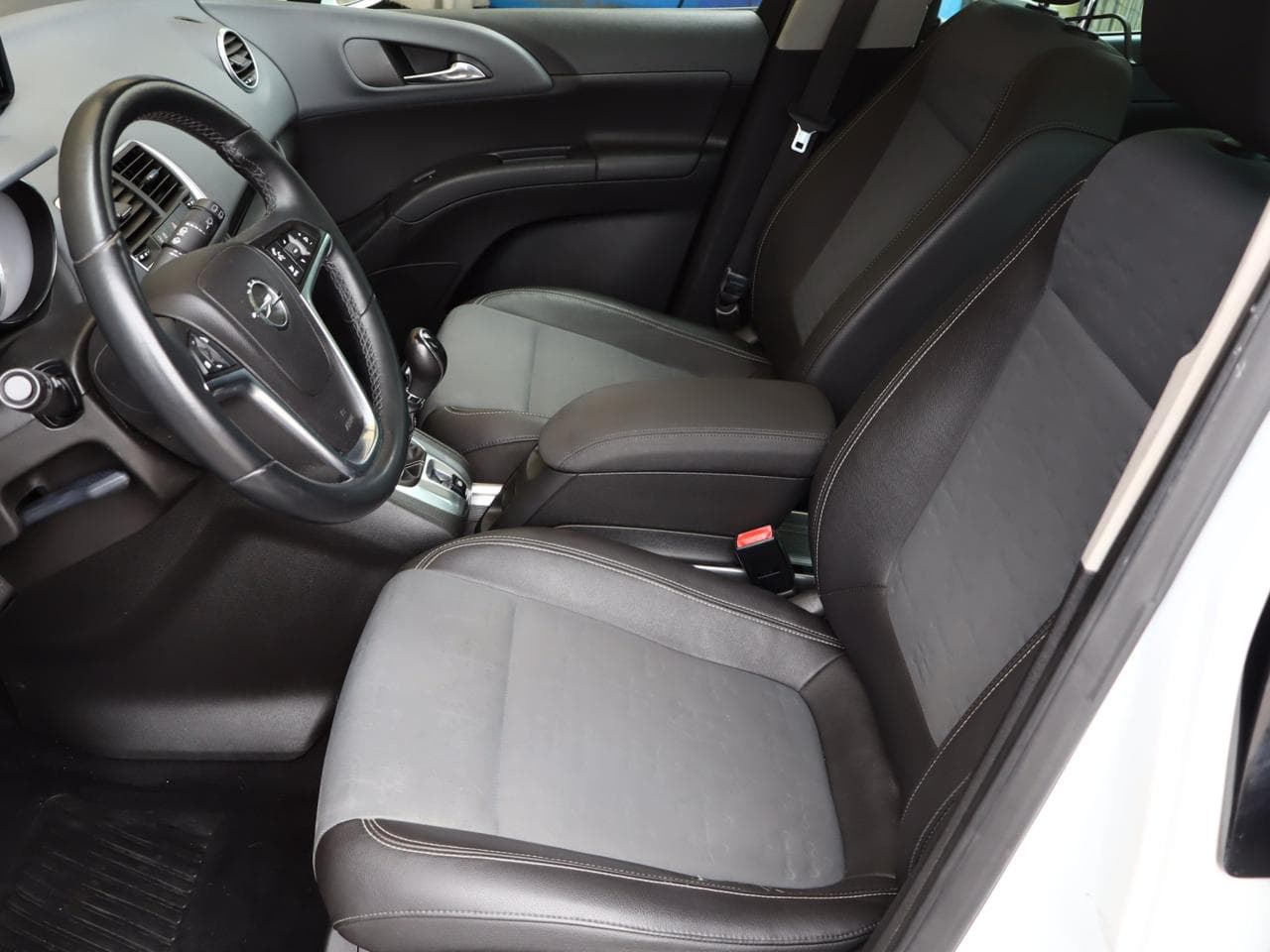 2011 Opel MERIVA - 14