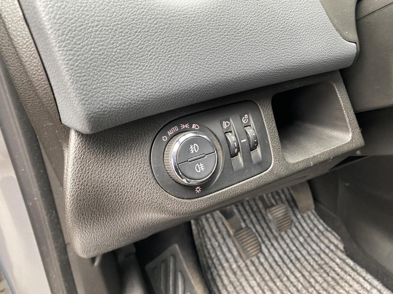 2011 Opel MERIVA - 24
