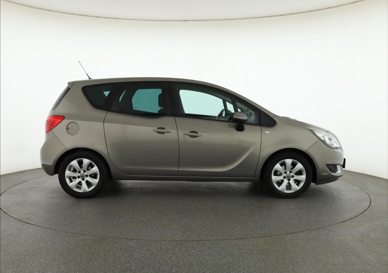2016 Opel MERIVA - 14