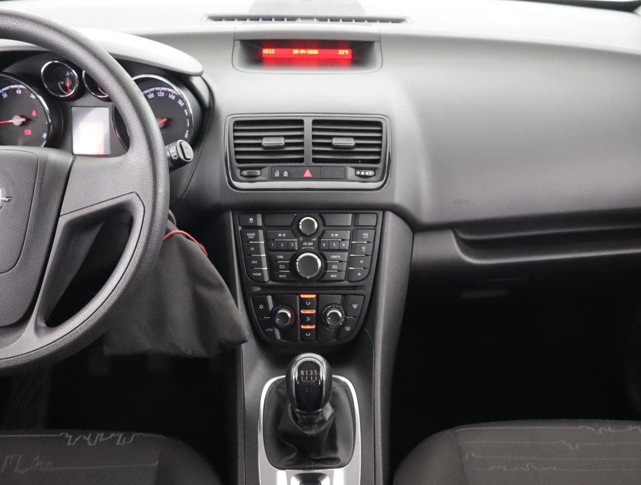2014 Opel MERIVA - 26