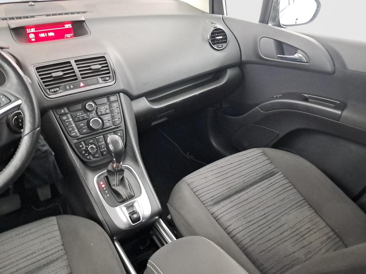 2015 Opel MERIVA - 11