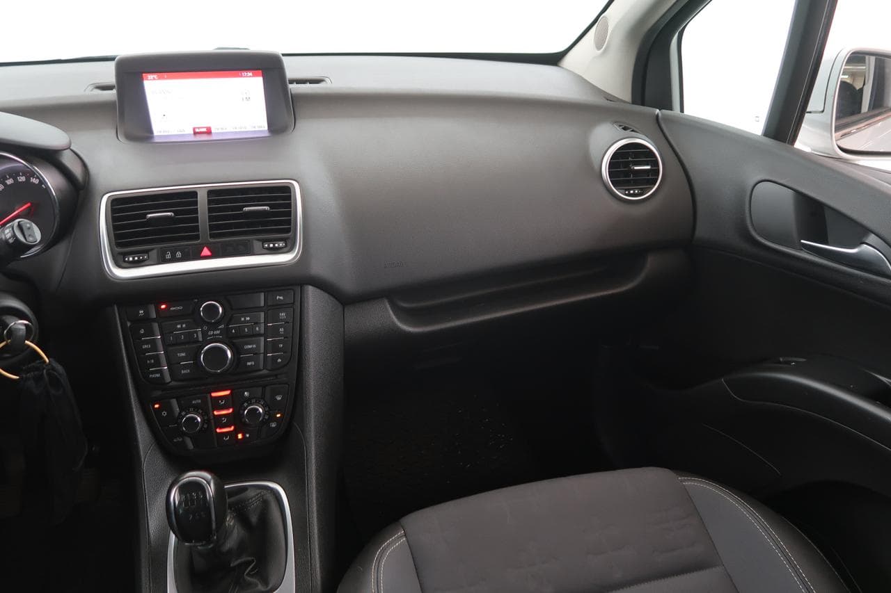 2015 Opel MERIVA - 12