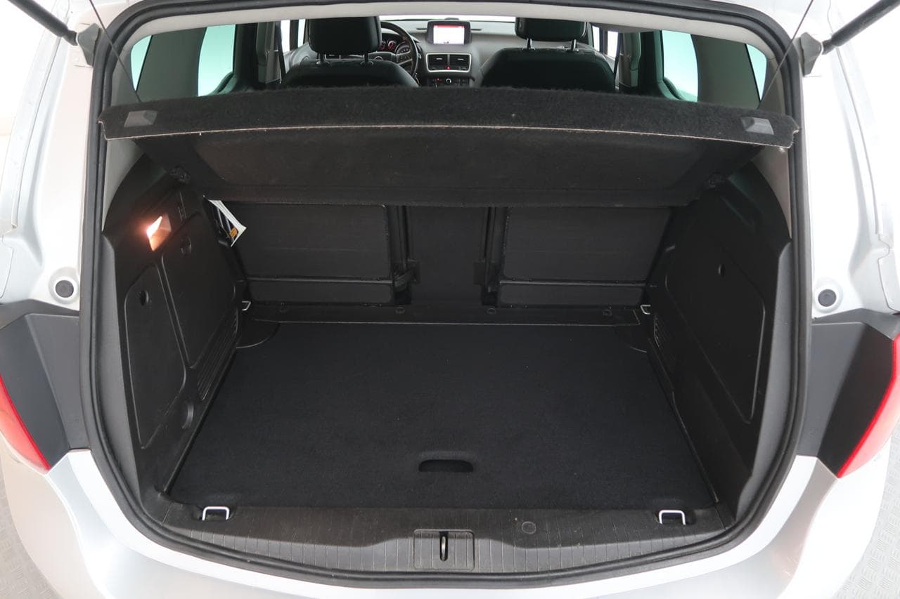 2015 Opel MERIVA - 26