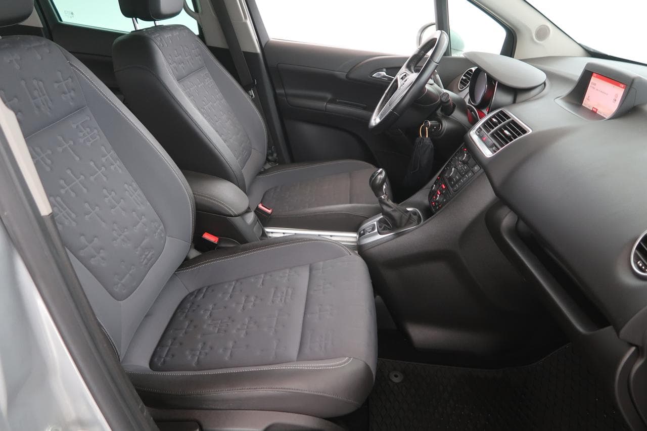 2015 Opel MERIVA - 13