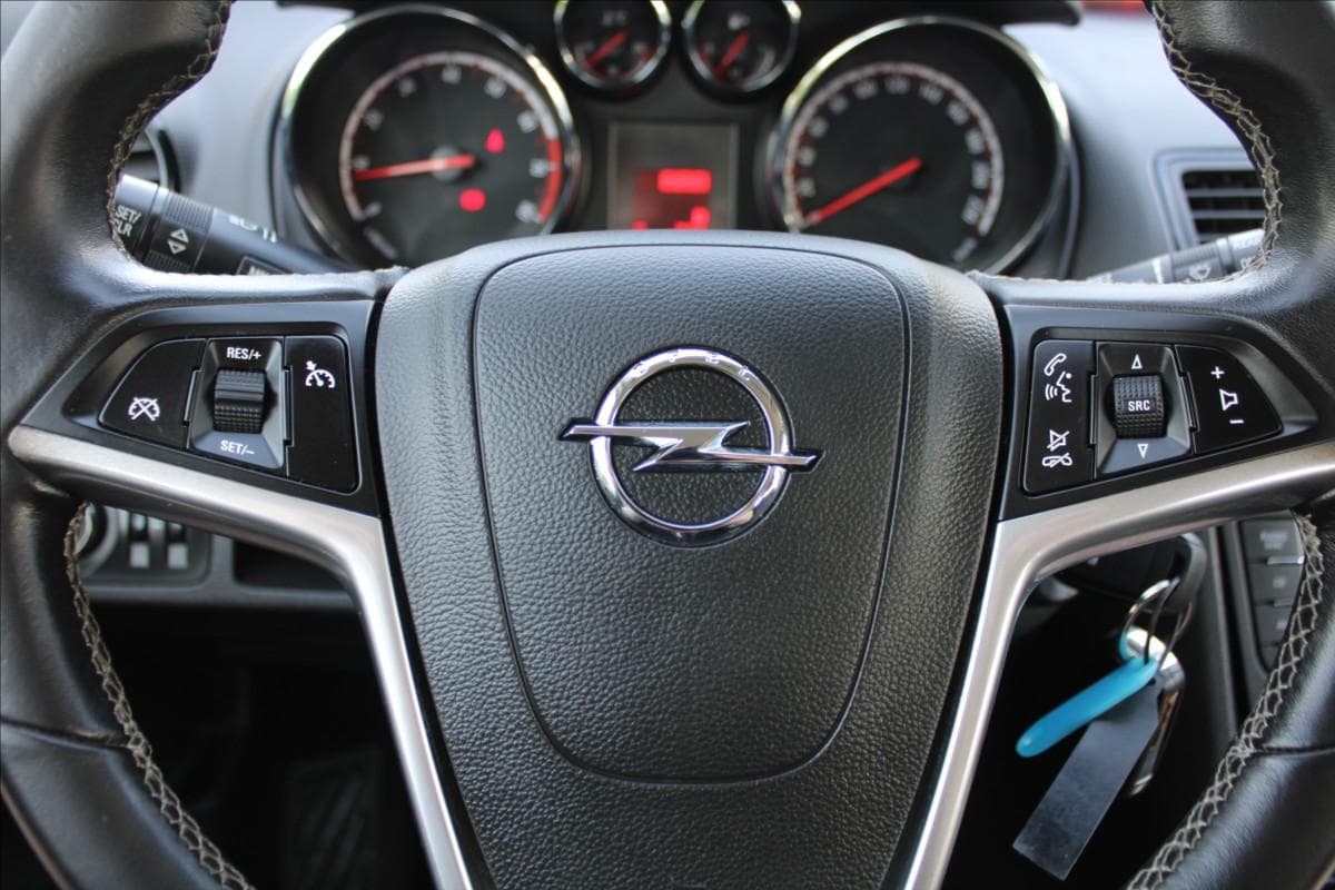 2015 Opel MERIVA - 14