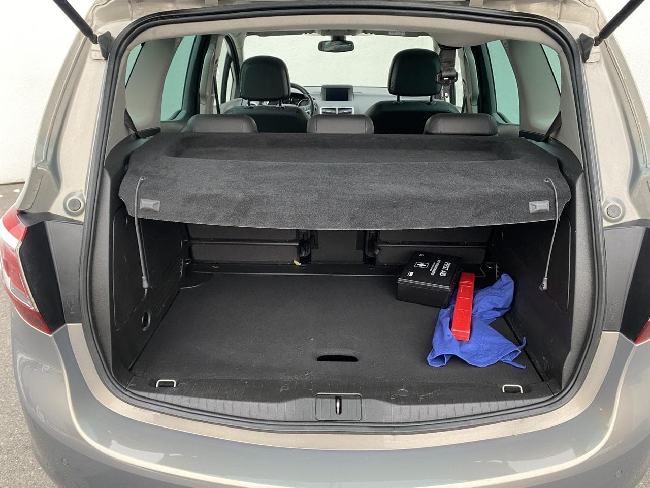 2015 Opel MERIVA - 11