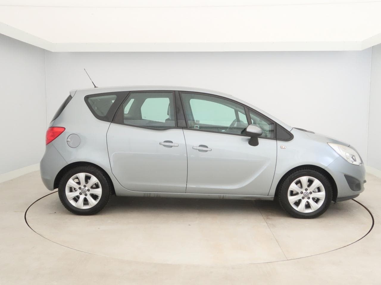2010 Opel MERIVA - 8