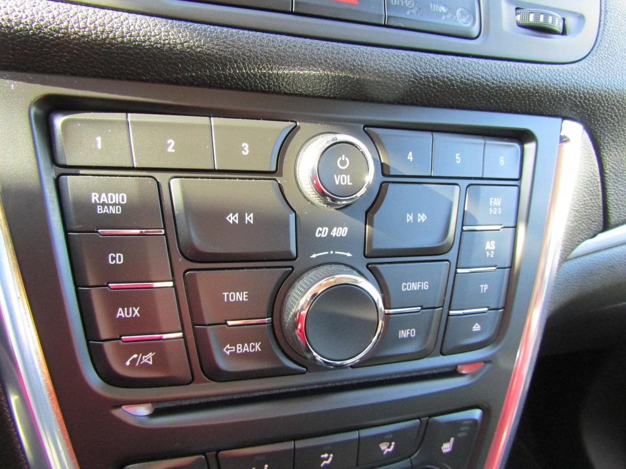 2012 Opel Mokka - 11