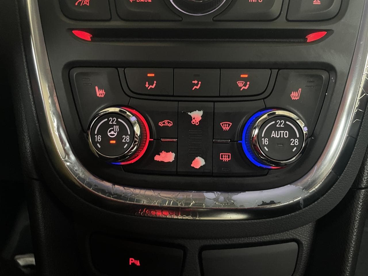 2015 Opel MOKKA - 15
