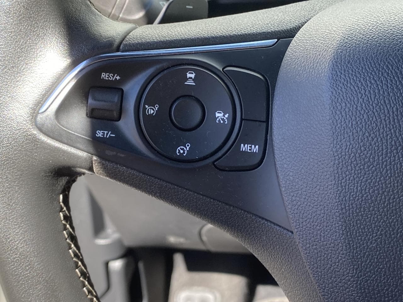2021 Opel MOKKA - 13
