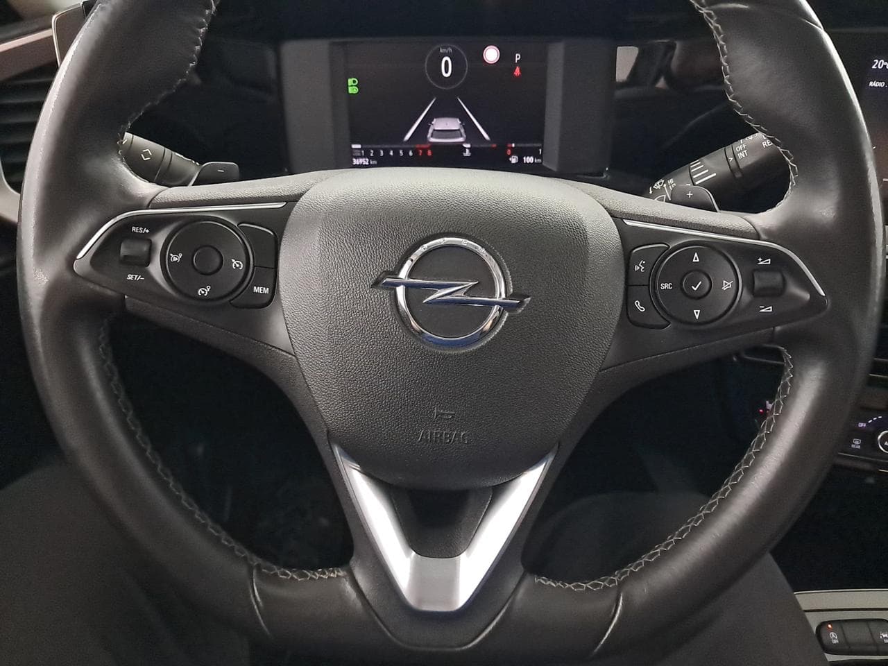 2022 Opel MOKKA - 31