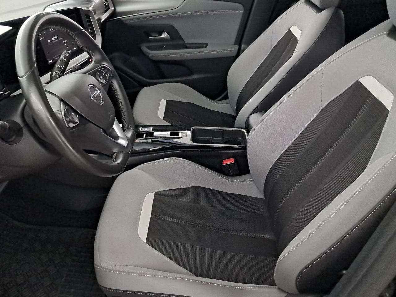 2022 Opel MOKKA - 24