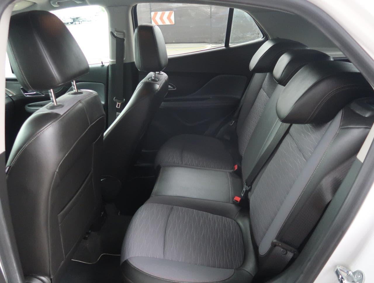 2015 Opel MOKKA - 15