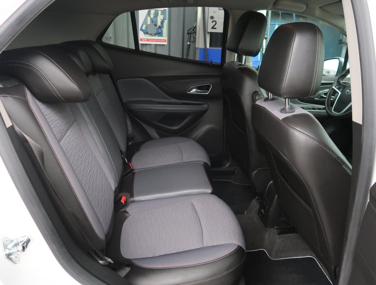 2015 Opel MOKKA - 13
