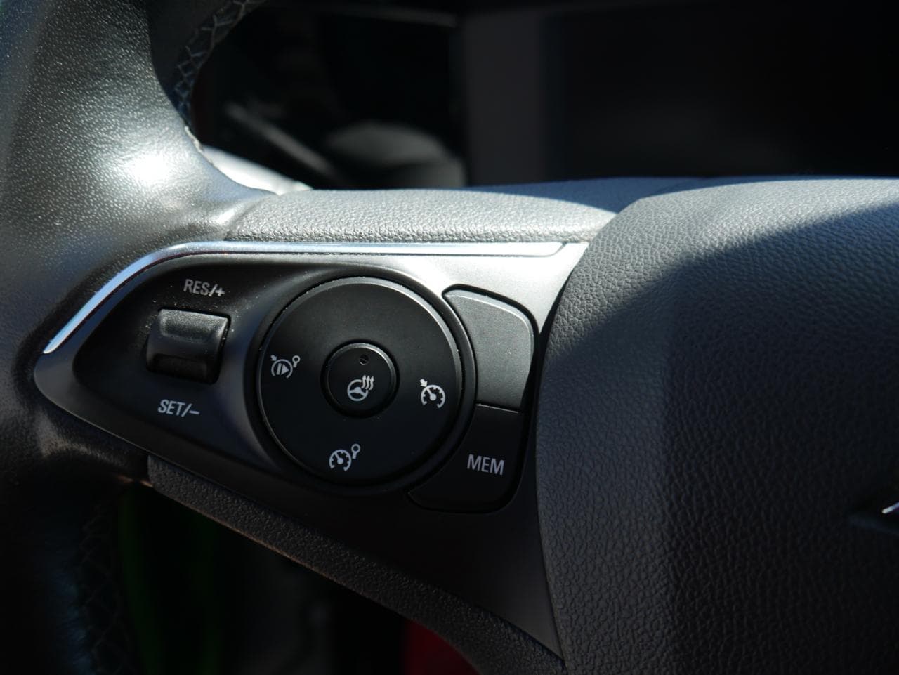 2022 Opel MOKKA - 15